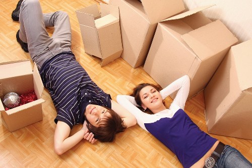 Packing and transport setup for a business move in Redbridge